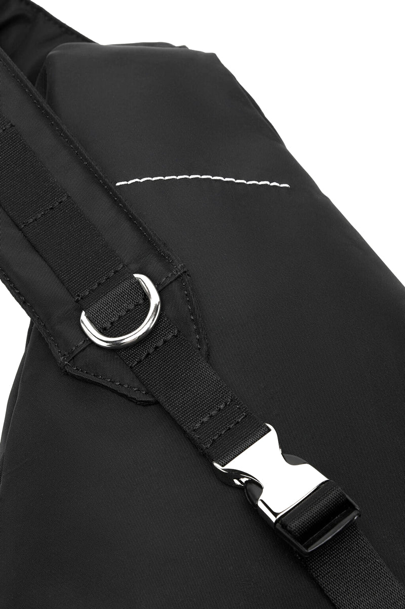 スリングバックパック