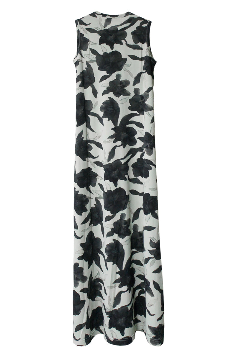 スリーブレスロングドレス