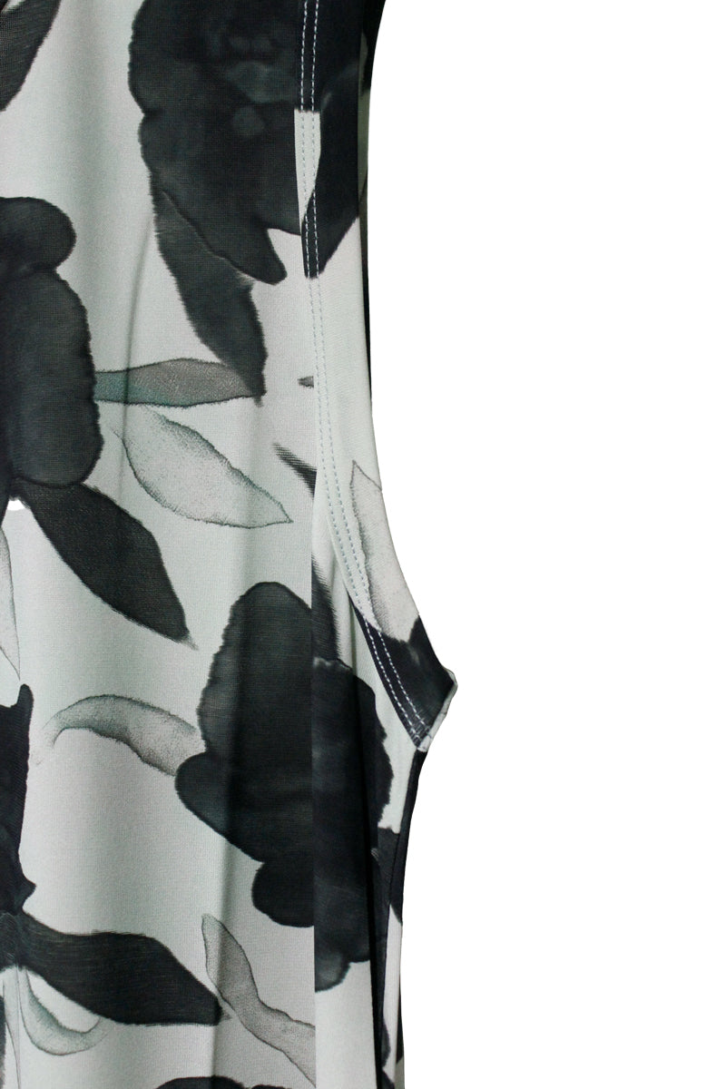 スリーブレスロングドレス