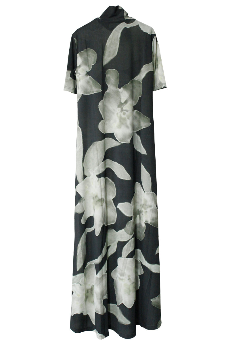 ハイネックロングドレス