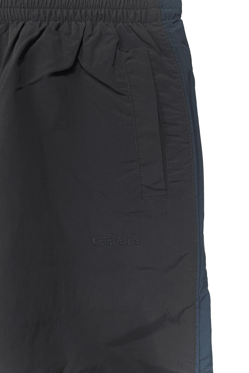 TAPED TRACKSUIT PANTS（UNISEX）