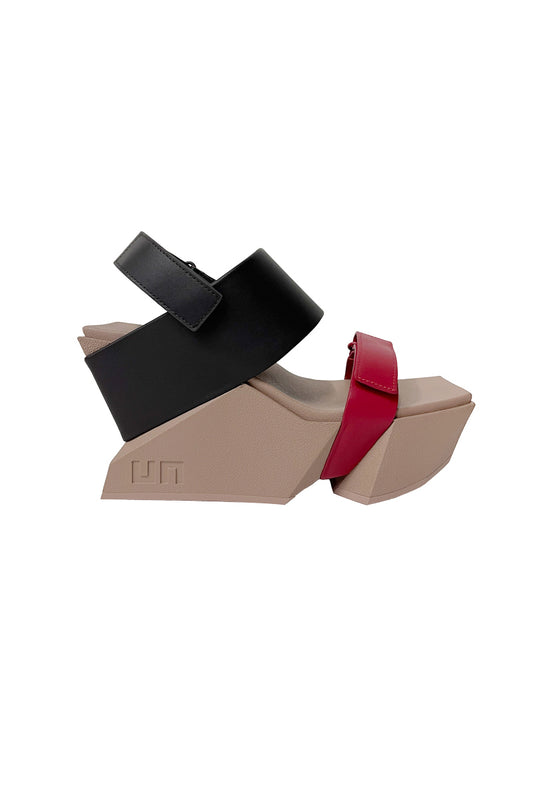 Brutt Sandal