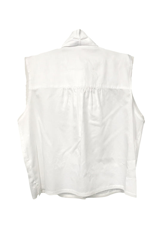 SLEEVELESS BLOUSE