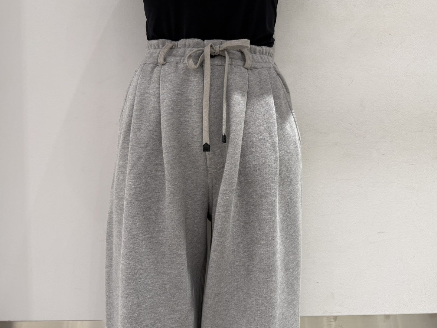 PLEATED PANTS（UNISEX）