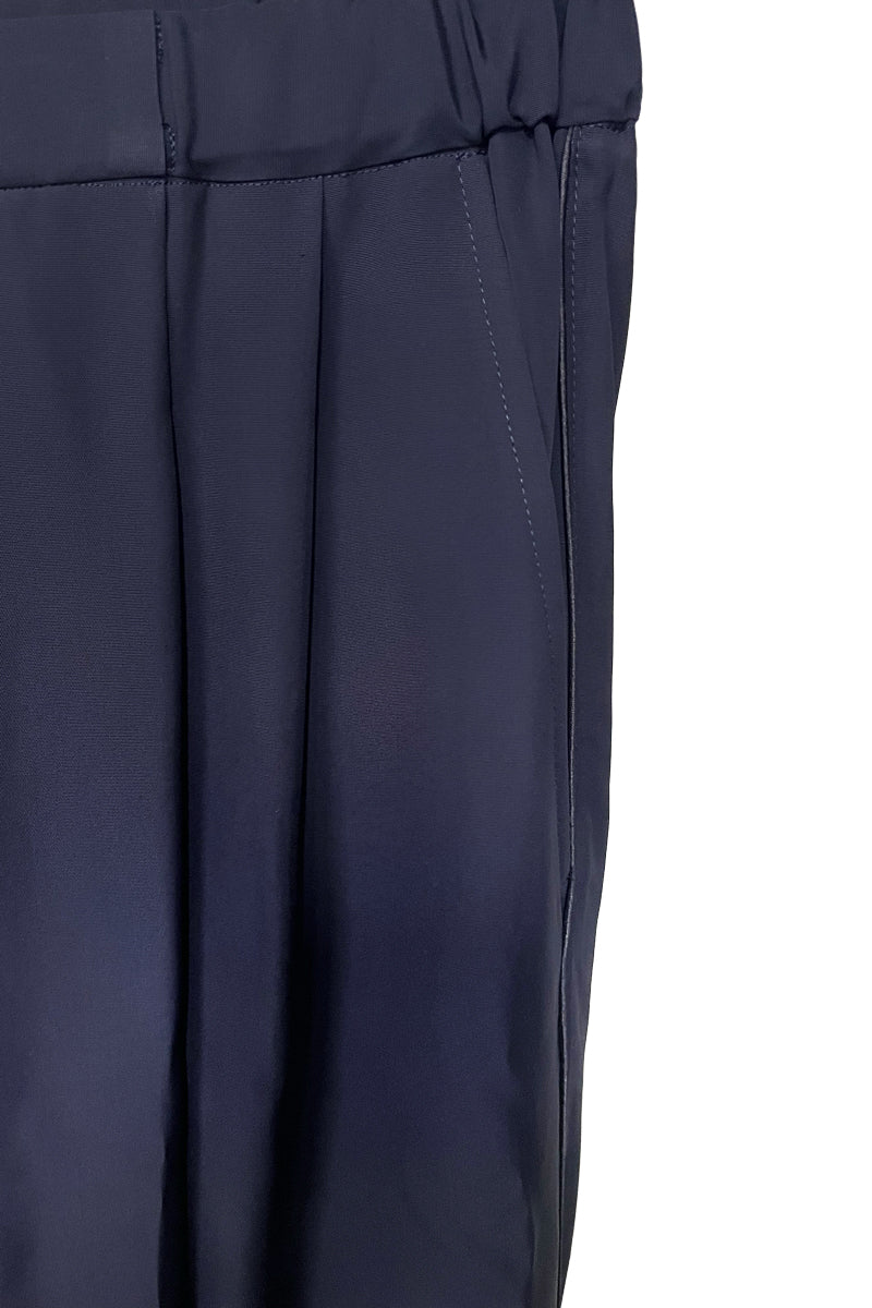 SILKY VISCOSE 2TUCK FLARE EASY PANTS