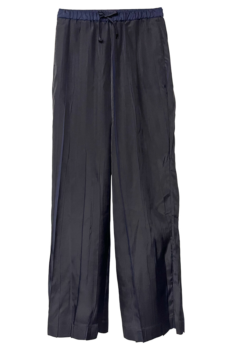 OVER PRINTED RANDOM PLEATS PANTS