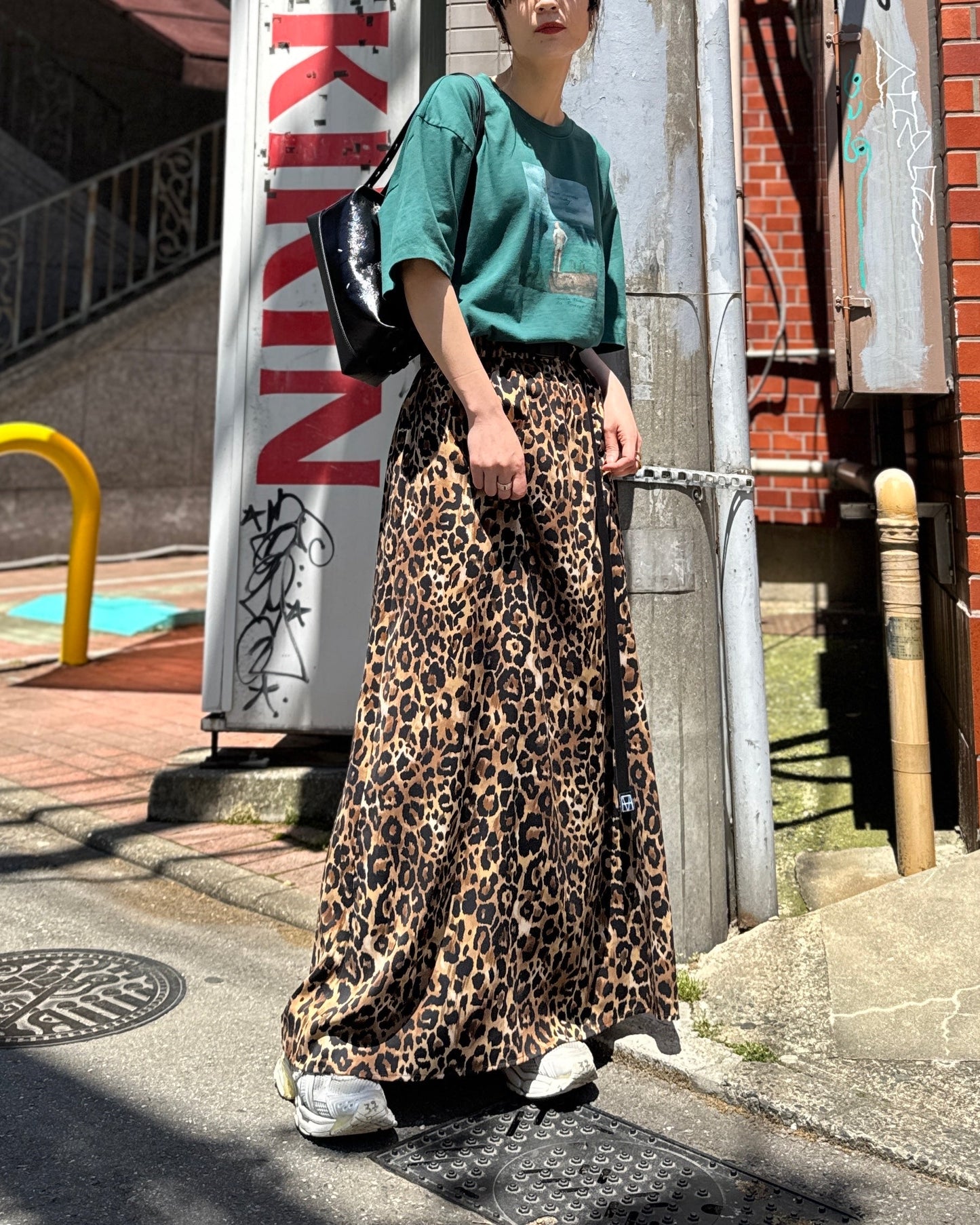 BELTED LEOPARD SKIRT