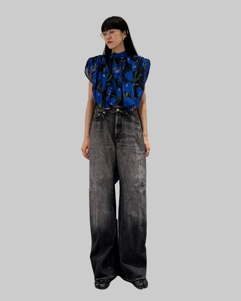 Balloon Hem Pleated Top