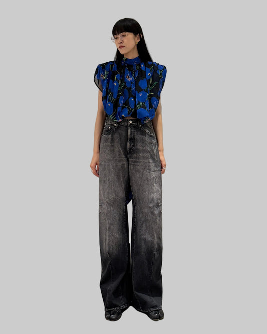 Balloon Hem Pleated Top
