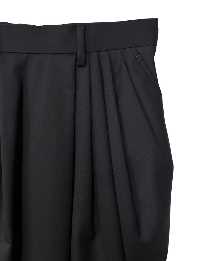 Barrel-Shaped Pencil Skirt