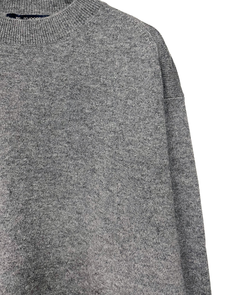 pullover c-neck long sleeves