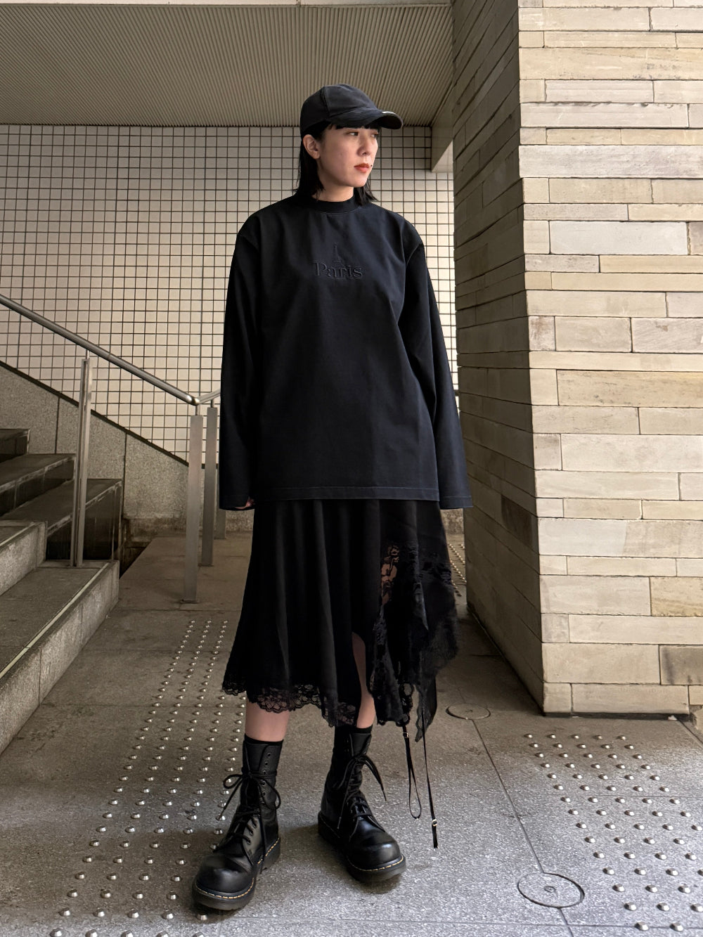 PARIS EMBROIDERED LONGSLEEVE（UNISEX）