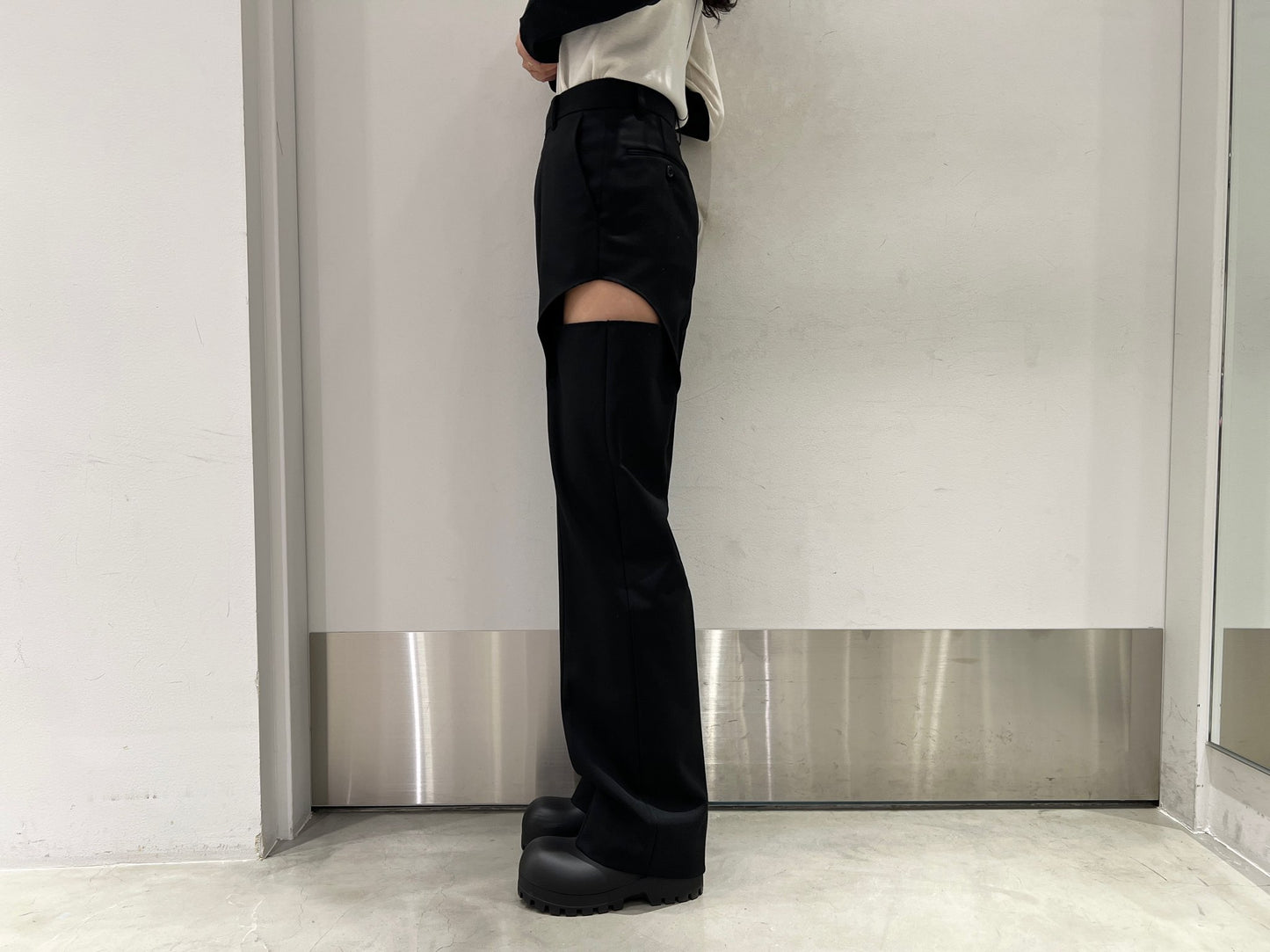 WOOL GABARDINE HOLLOWED OUT TROUSERS【24SS】