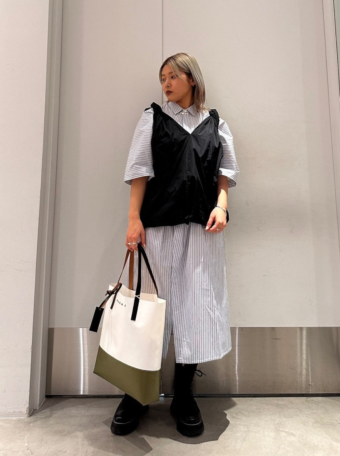 新版 MARNI◇トートバッグ/-/CRM トートバッグ - www.tuzalud.com.mx