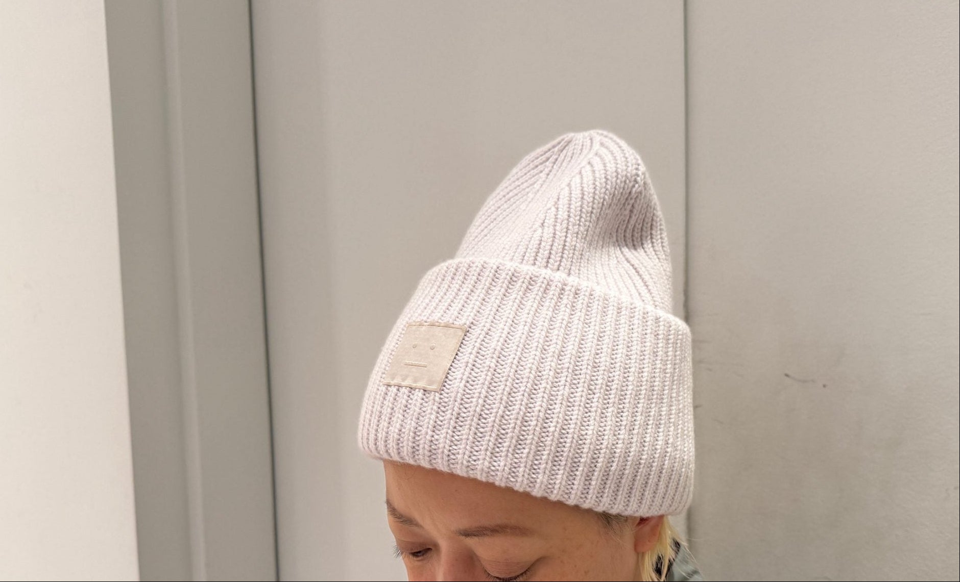 ラージFACEロゴビーニー｜Acne Studios（アクネストゥディオズ）通販