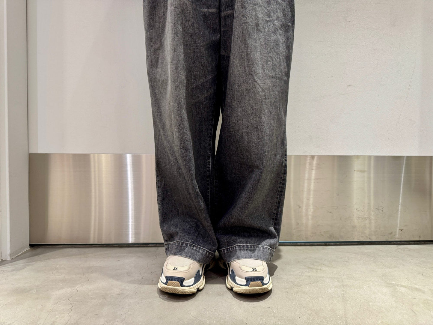 WASHED DENIM NO-BRAINER PANTS【25AW】