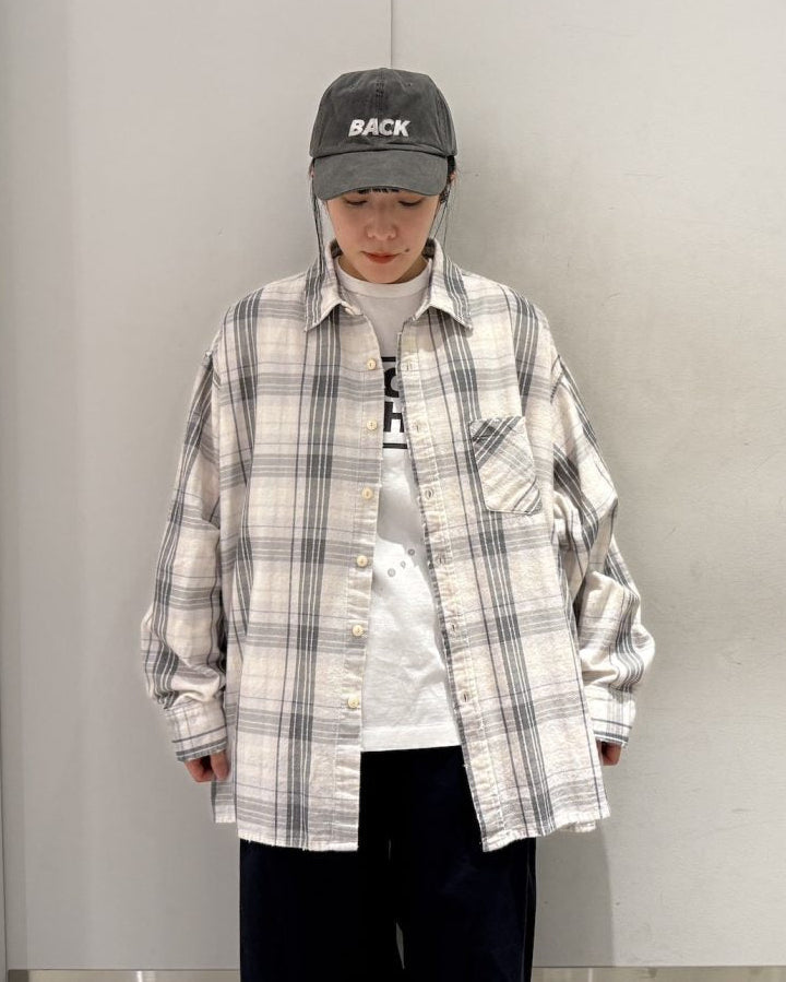 DISTRESSED PLAID SHIRT
