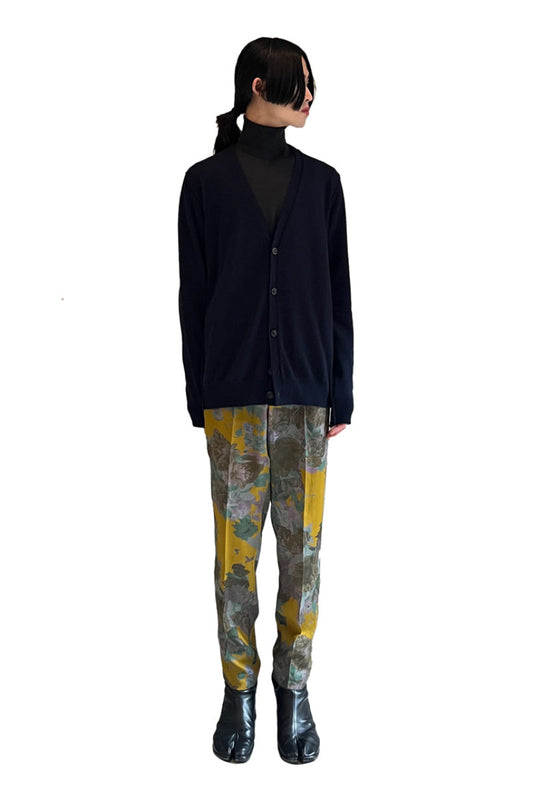 Vネックカーディガン