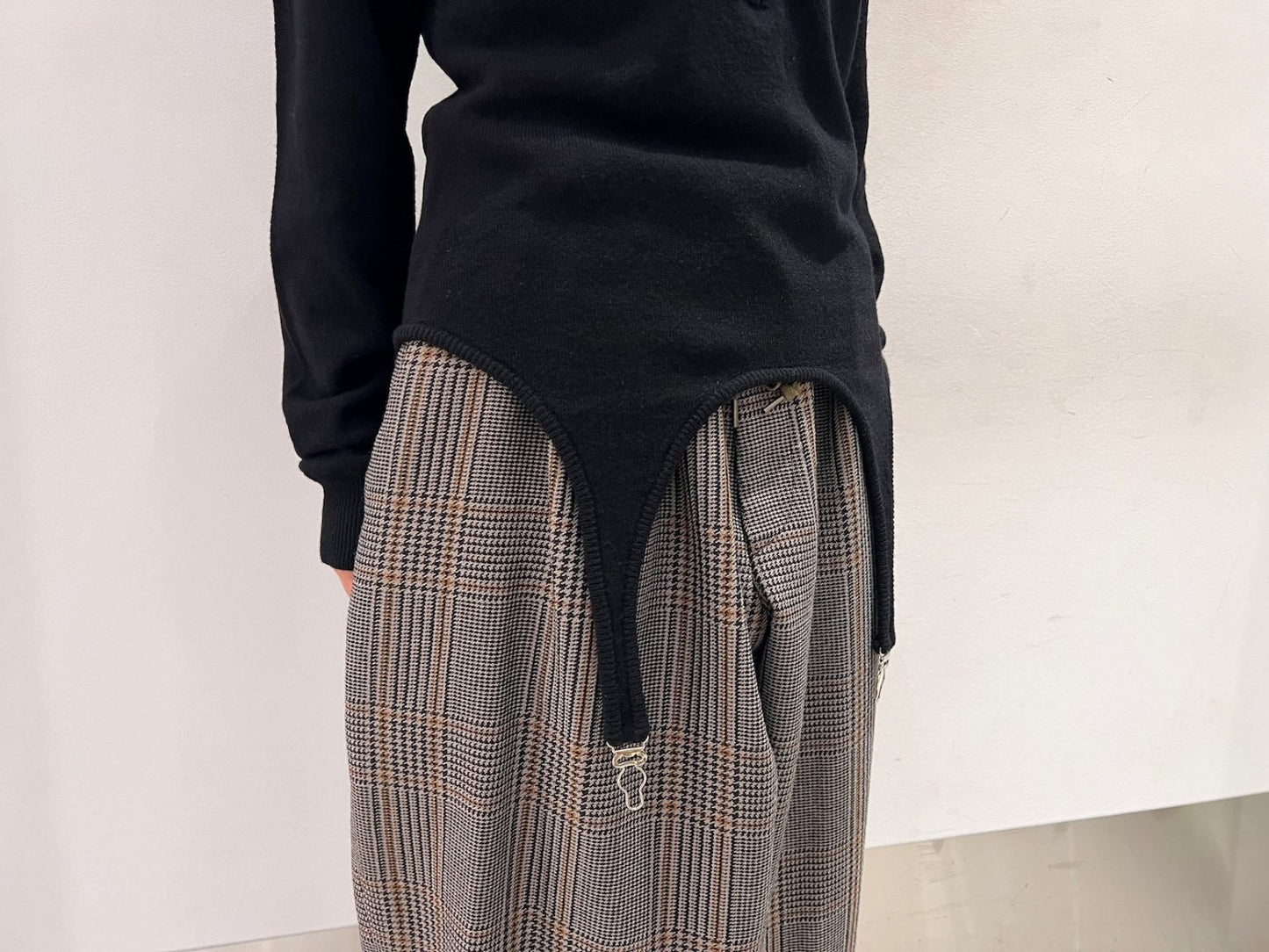 ガーター付ハイネックニット【25AW】