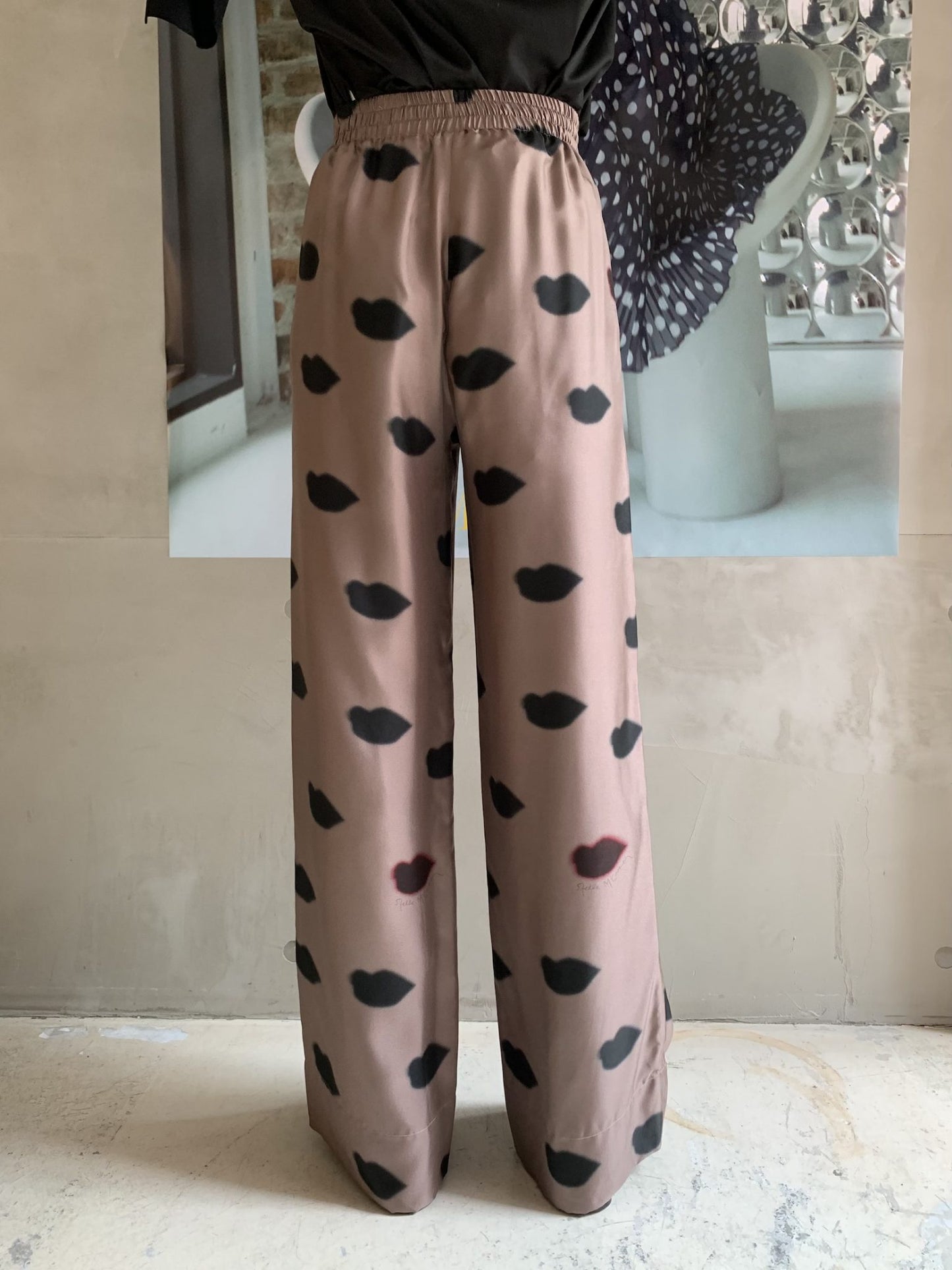 LIPS PRINT PAJAMA TROUSERS【24AW】