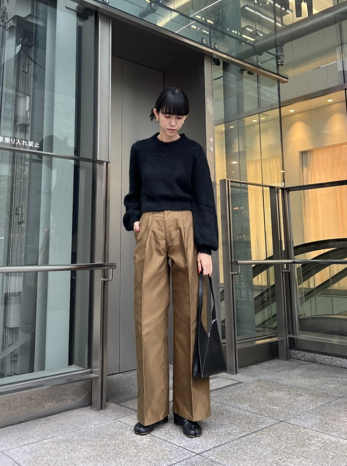 TUCK WIDE PANTS