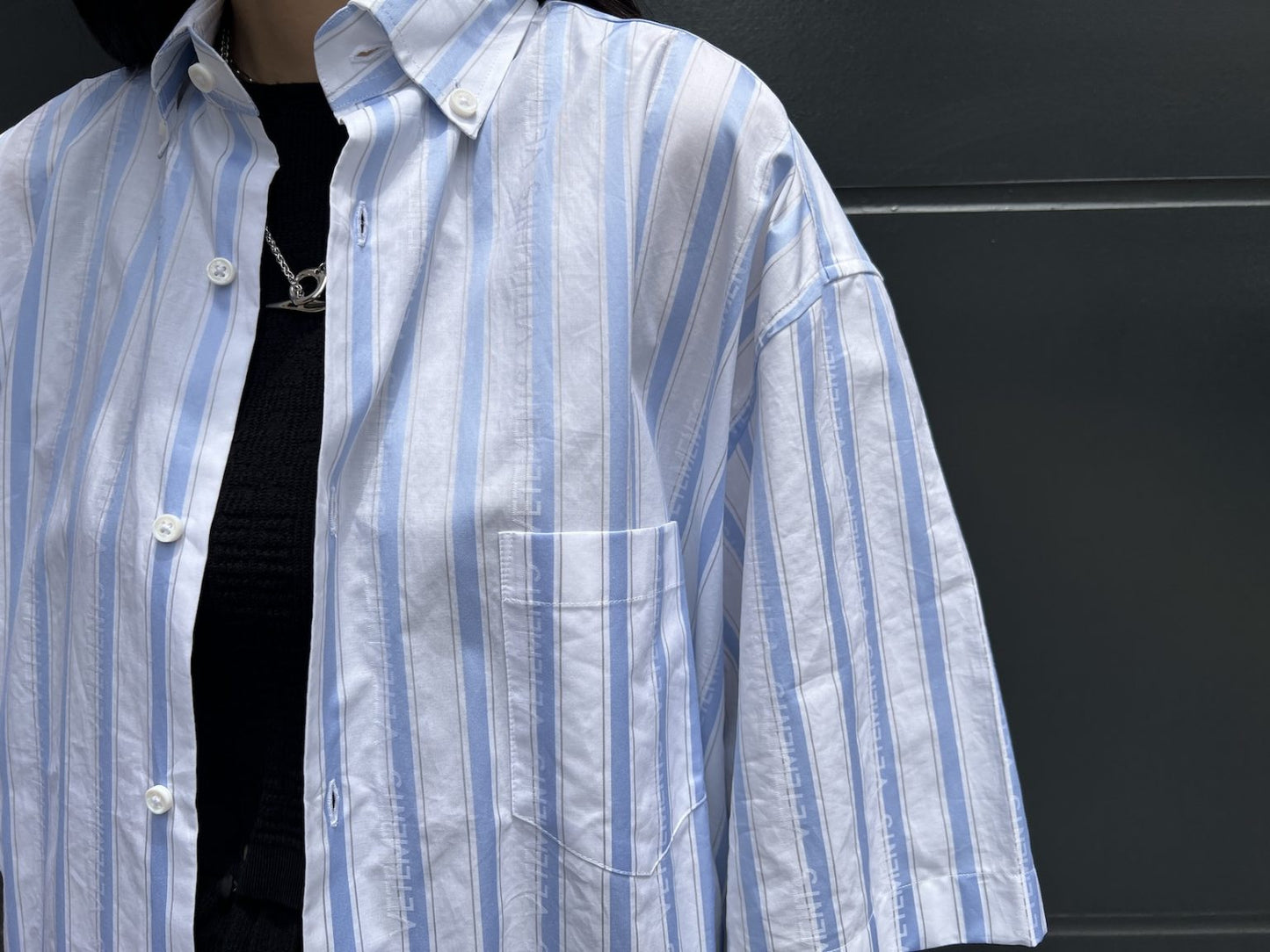 PINSTRIPE SHORTSLEEVE SHIRT