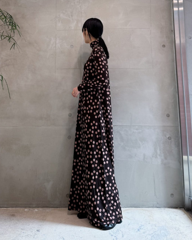 ハイネックロングワンピース