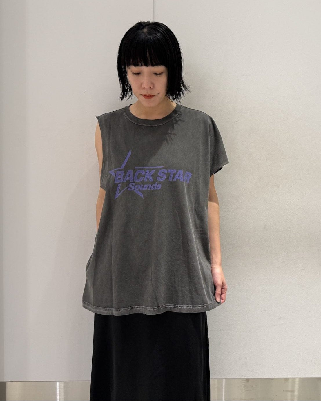 ”BACK STAR SOUNDS” LAYERED T-SHIRT DRESS
