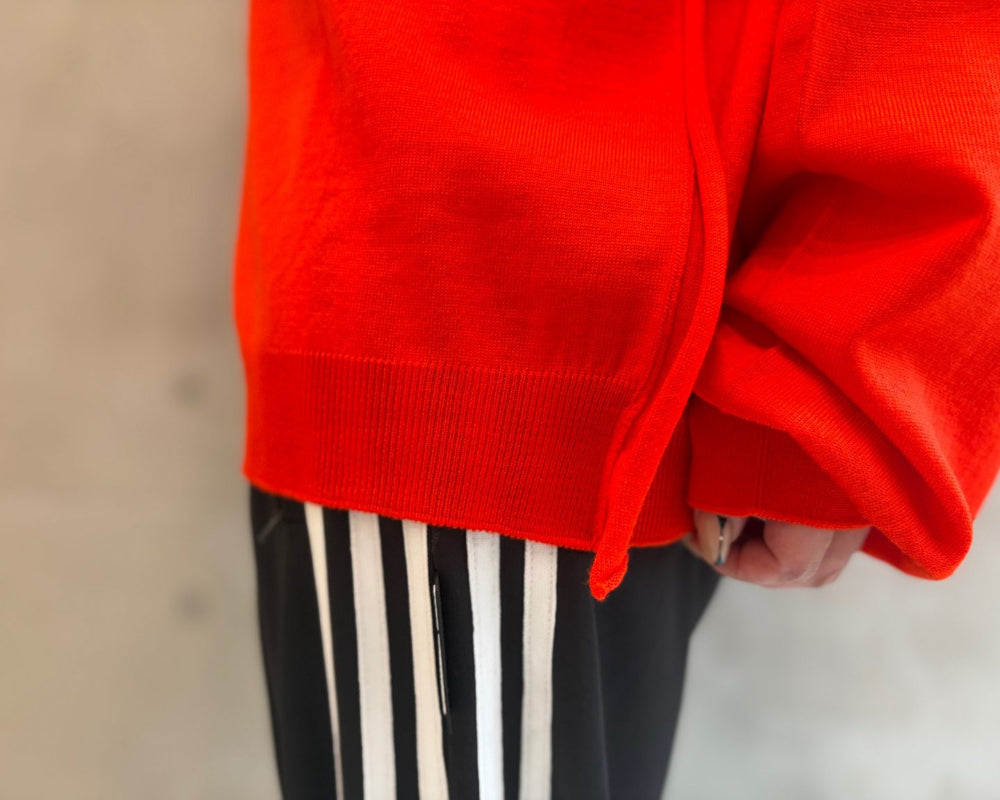 pullover c-neck long sleeves