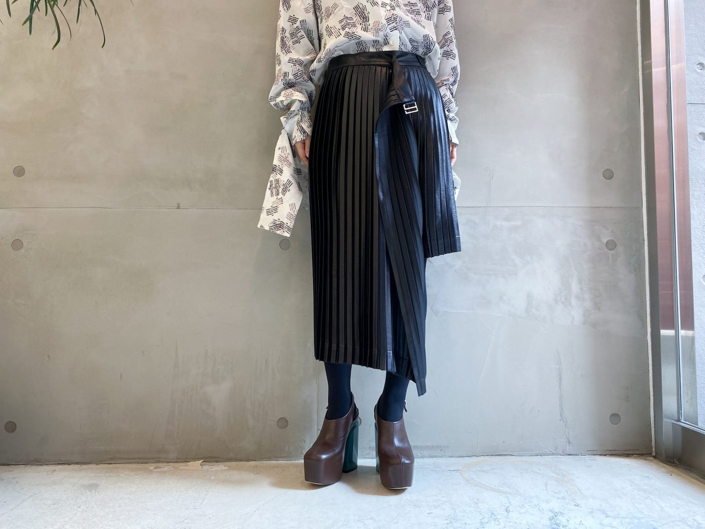 LETHER SATIN スカート【23AW】