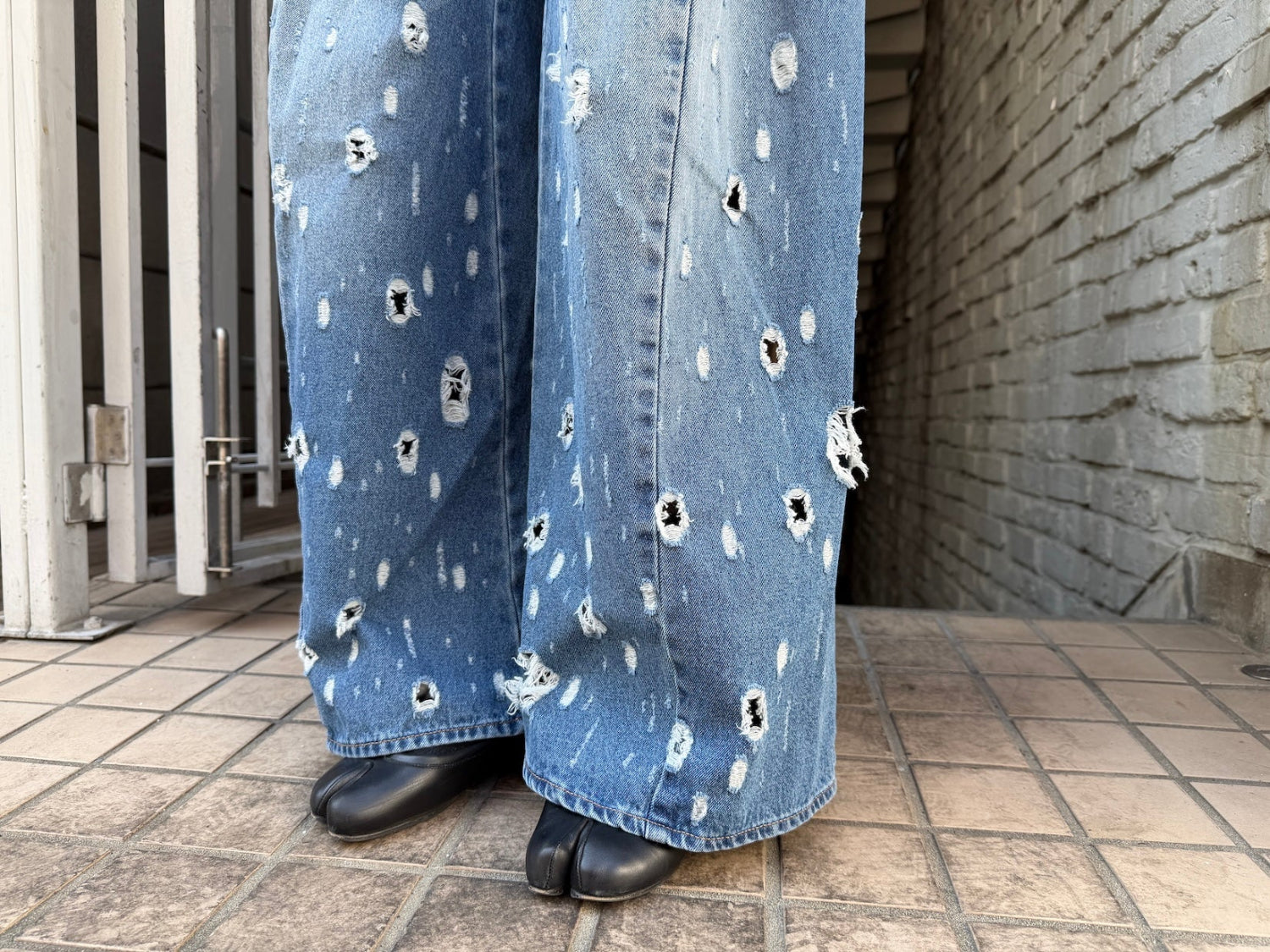 Chika Kisada（チカ キサダ）｜[正規取扱店] ｜ デニムパンツ｜Moggie