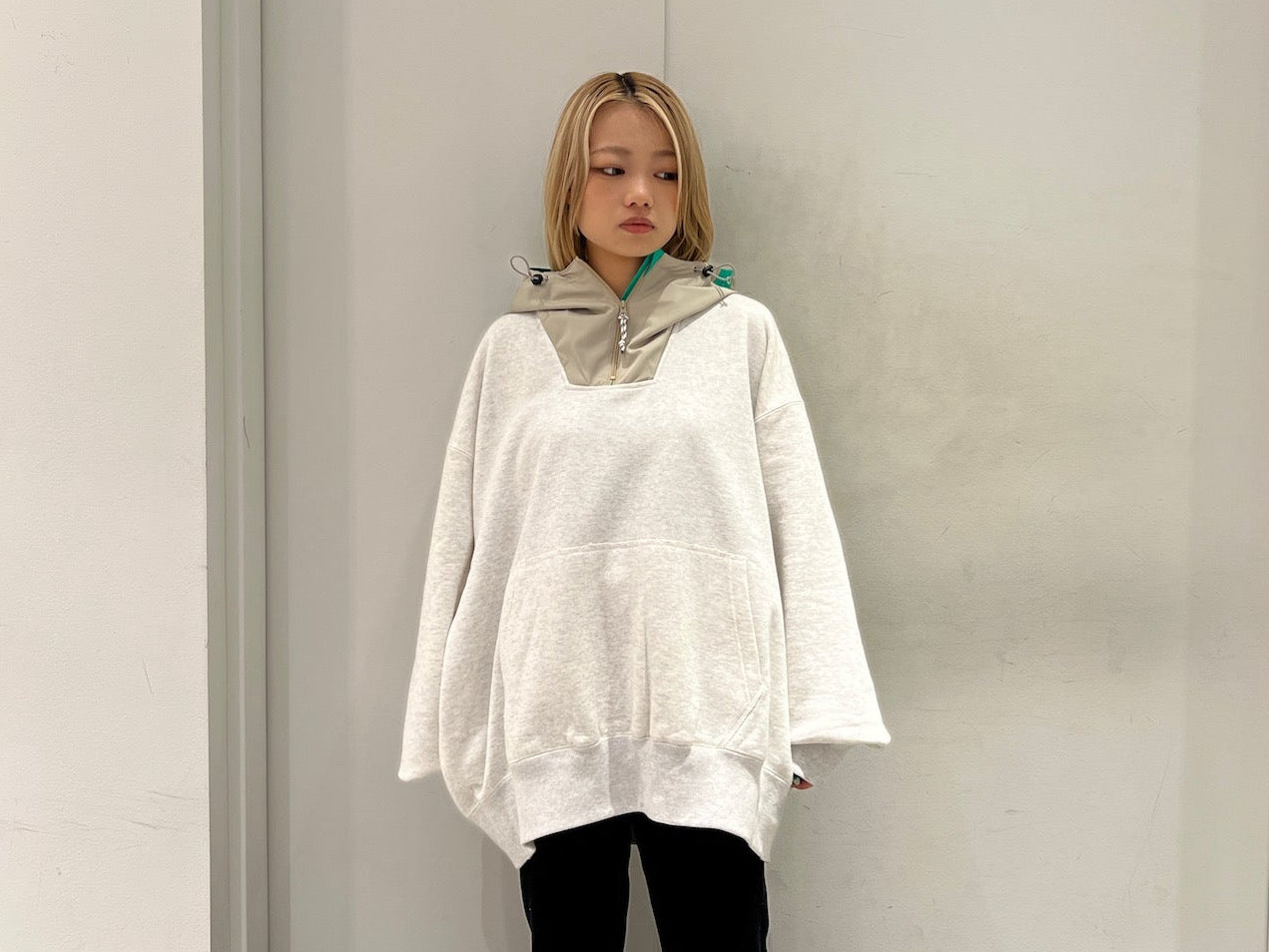 切替フーディ（BEACON)【25AW】
