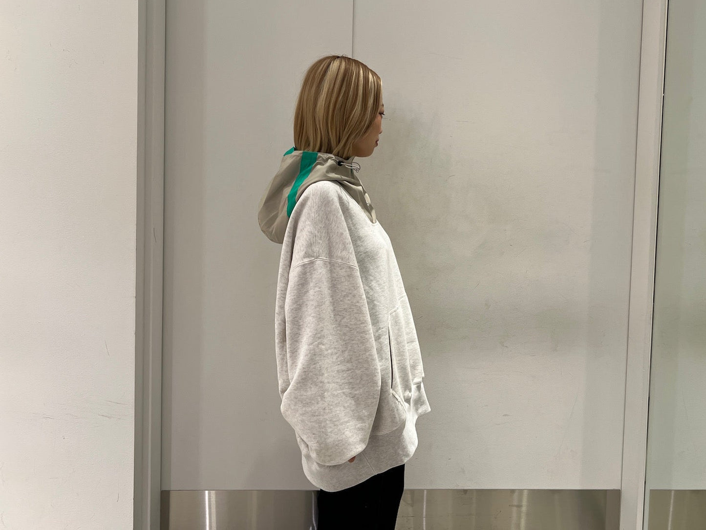 切替フーディ（BEACON)【25AW】