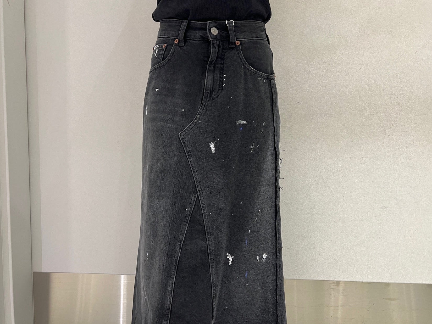 ペイントデニムスカート｜MM6 MAISON MARGIELA（エムエムシックス