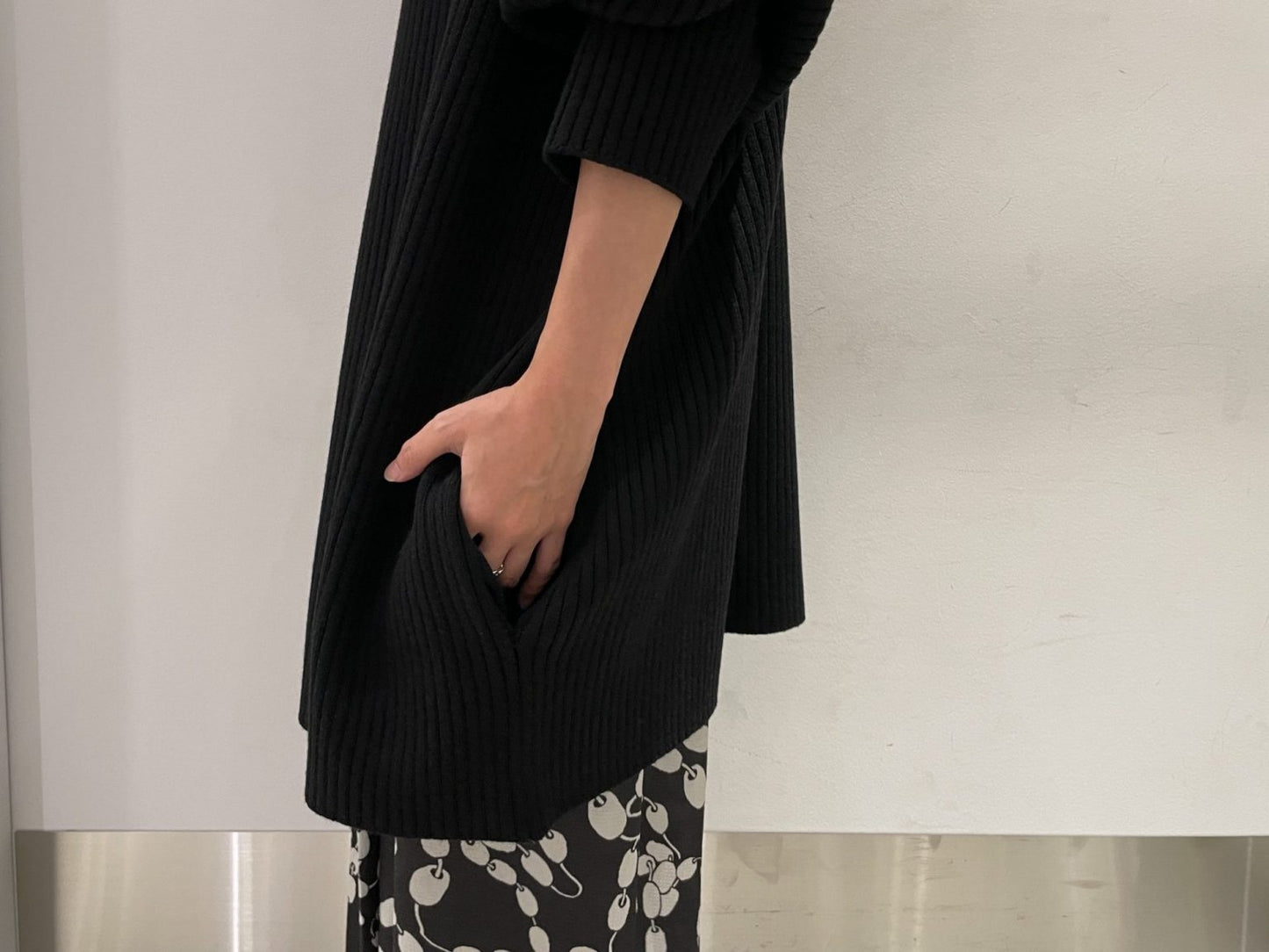 OVERSIZED ZIP-UP CARDIGAN【24AW】　