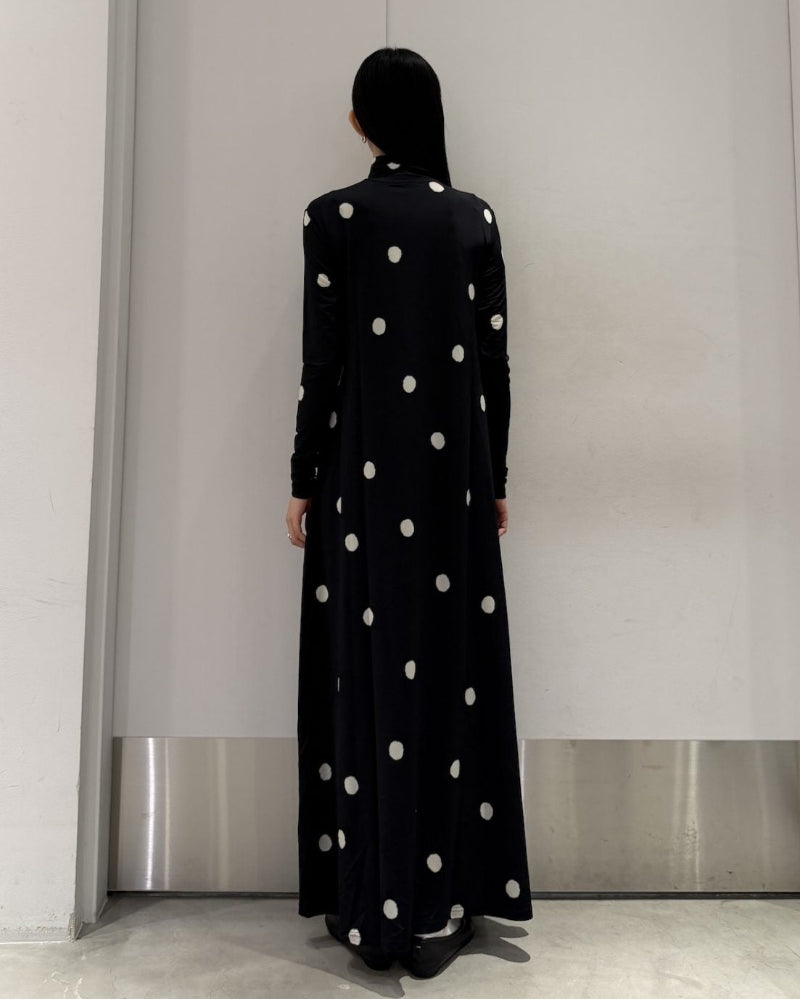 ハイネックロングワンピース