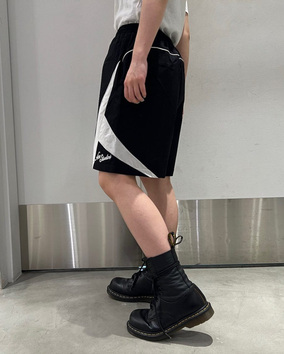 カジュアルテクニカルショートパンツ（UNISEX）