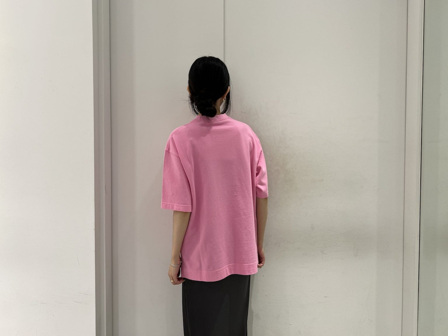 ロゴ刺繍Tシャツ｜Acne Studios｜MOGGIE CO-OP – Moggie co-op