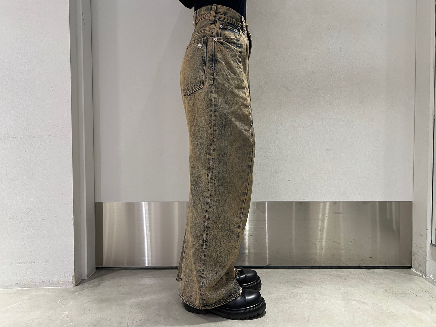 ワイドデニムパンツ