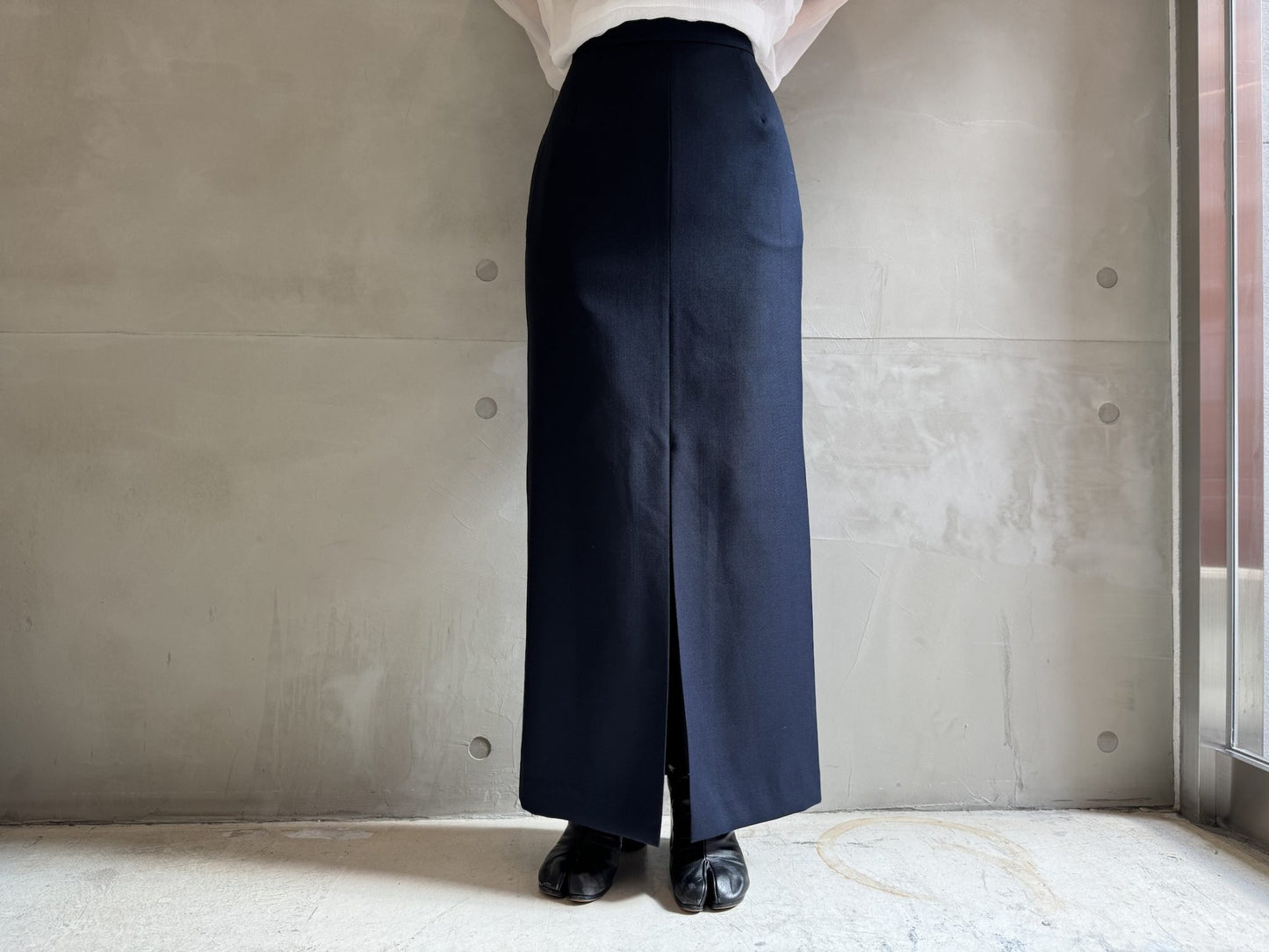 Semi Tight Skirt