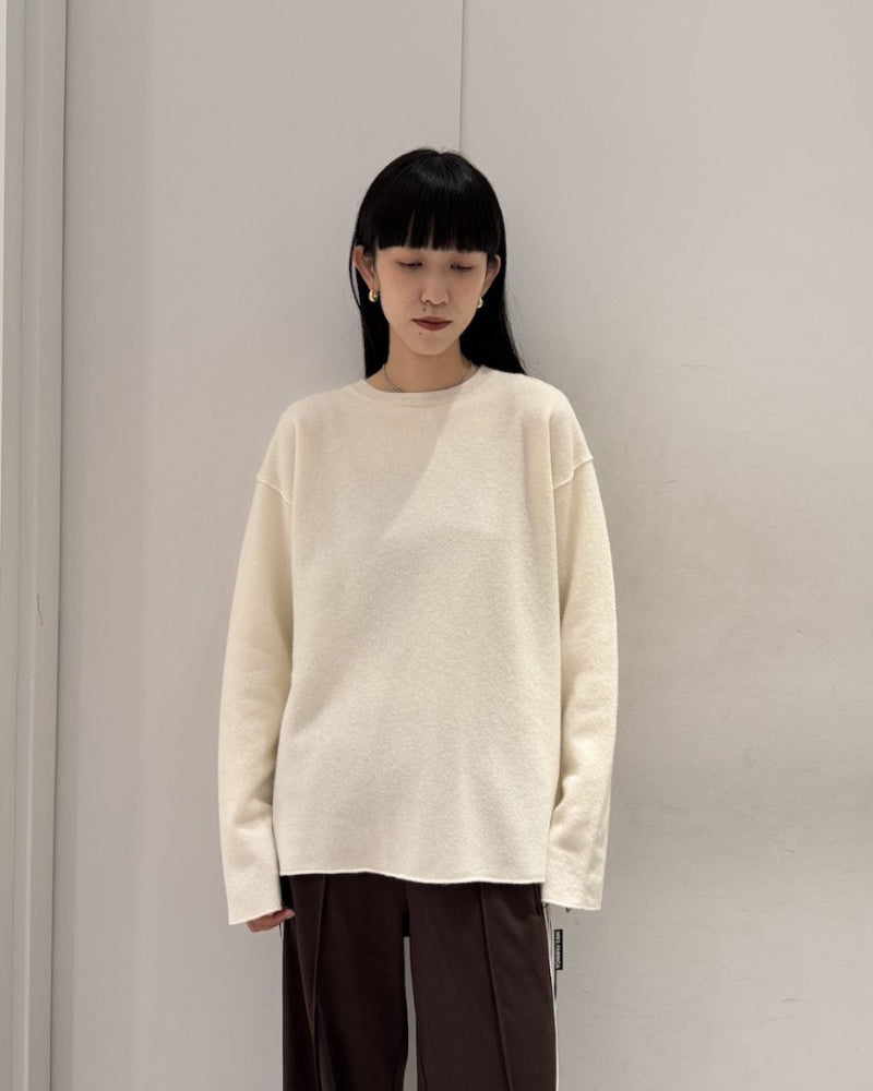 pullover c-neck long sleeves