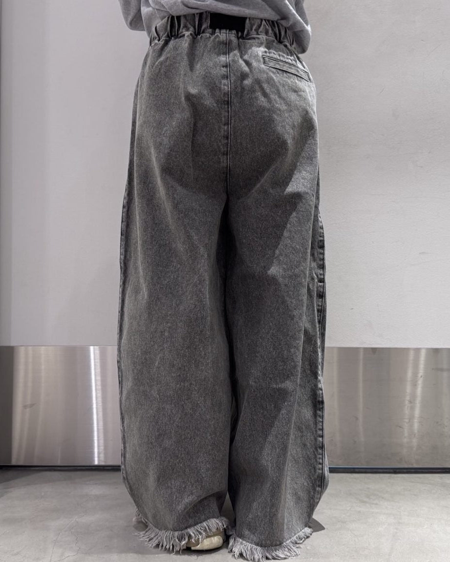 NEWNEW BELTED DENIM