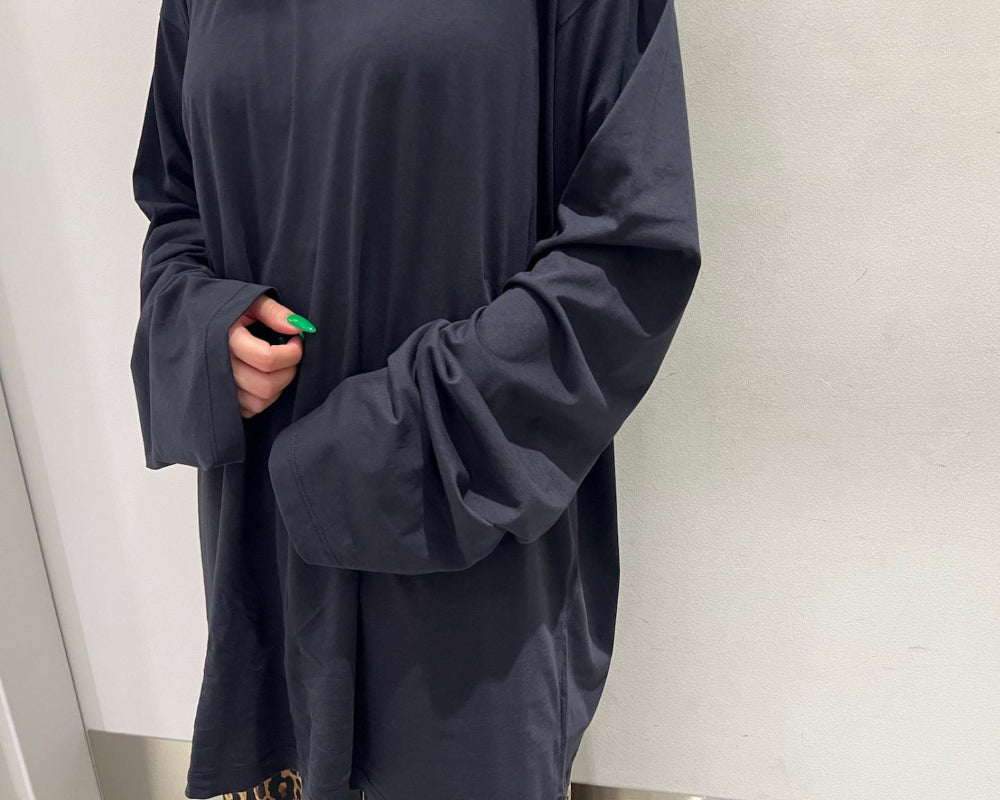 oversized t-shirt  c-neck long sleeves
