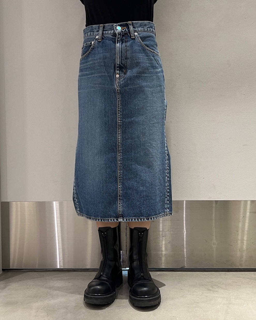 WASHED DENIM GATHERED SKIRT