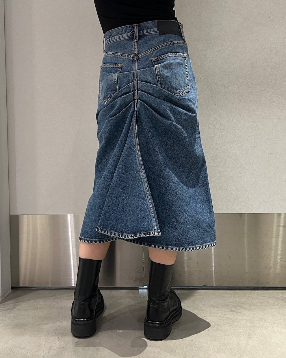 WASHED DENIM GATHERED SKIRT