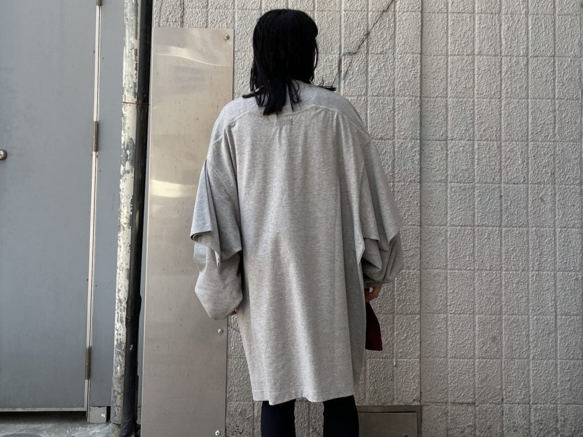 MERGED T-SHIRT SWEATSHIRT