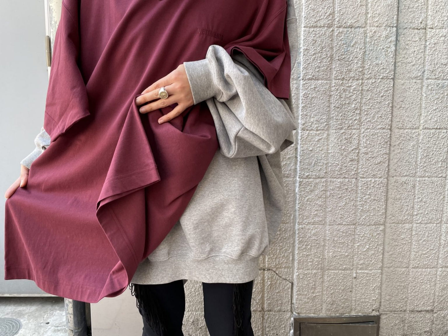 MERGED T-SHIRT SWEATSHIRT