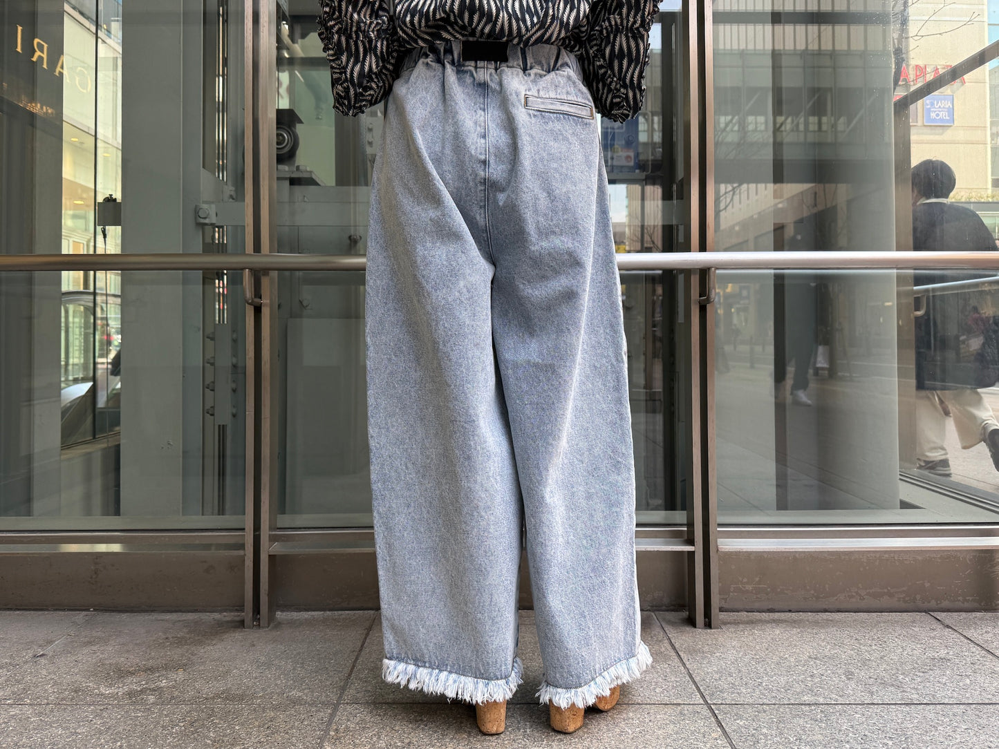 NEW NEW BELTED DENIM