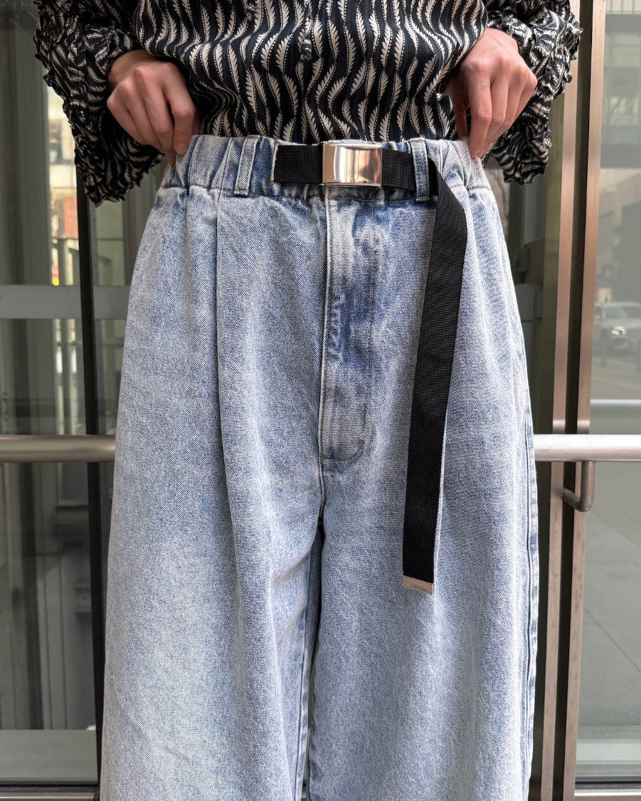 NEWNEW BELTED DENIM