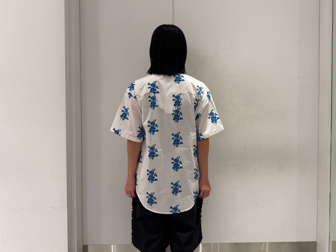 Ribbon Collar S/S Shirt（MEN）